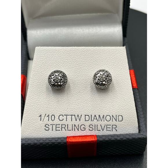 Sterling silver 1/10 Carat Diamond Halo Classic Versatile Stud Earrings New - Picture 2 of 6